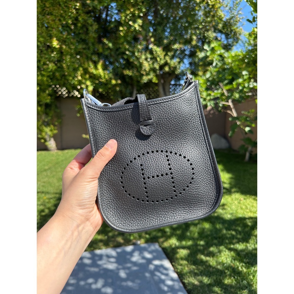 Hermes Evelyne TPM 16 Noir Black Clemence Leather Palladium Hardware Crossbody